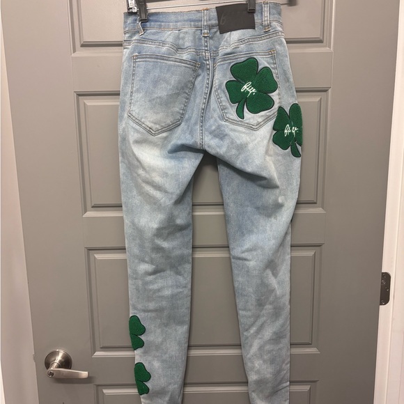 Filthy Wealth Clover Jeans - Picture 6 of 8